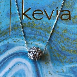 Kevia Silver Sparkly Date night Necklace